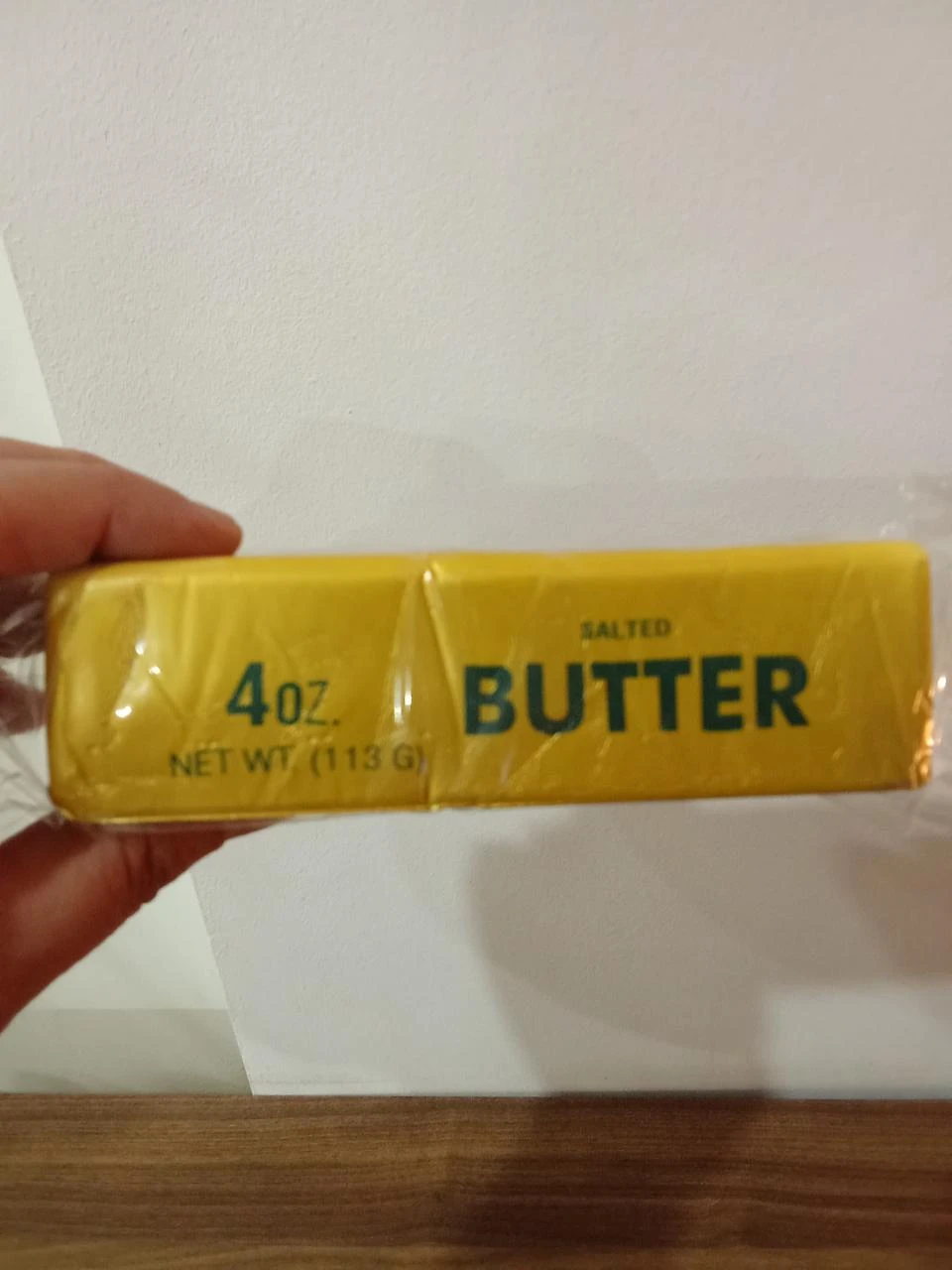 Squishy butter doré parfumé 14 cm juste génial ✅